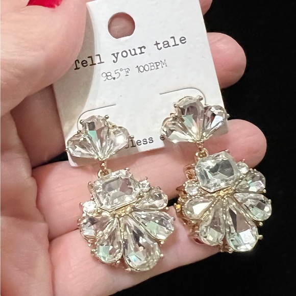 Jewelry - ✨ Clear Crystal Gold-Plate Statement Earrings